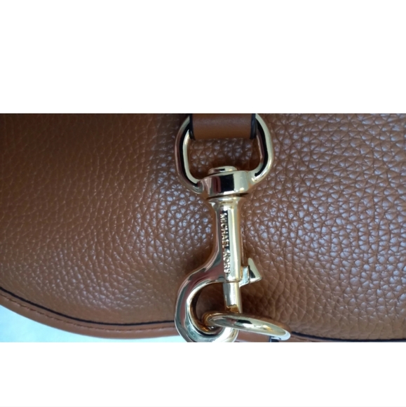 Micheal khors crossbody - Picture 4 of 8